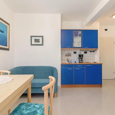 Apartment Fewo Direkt Am Wasser Mit 2 Pools, Klima, Wlan Und Tollem Meerblick Medulin